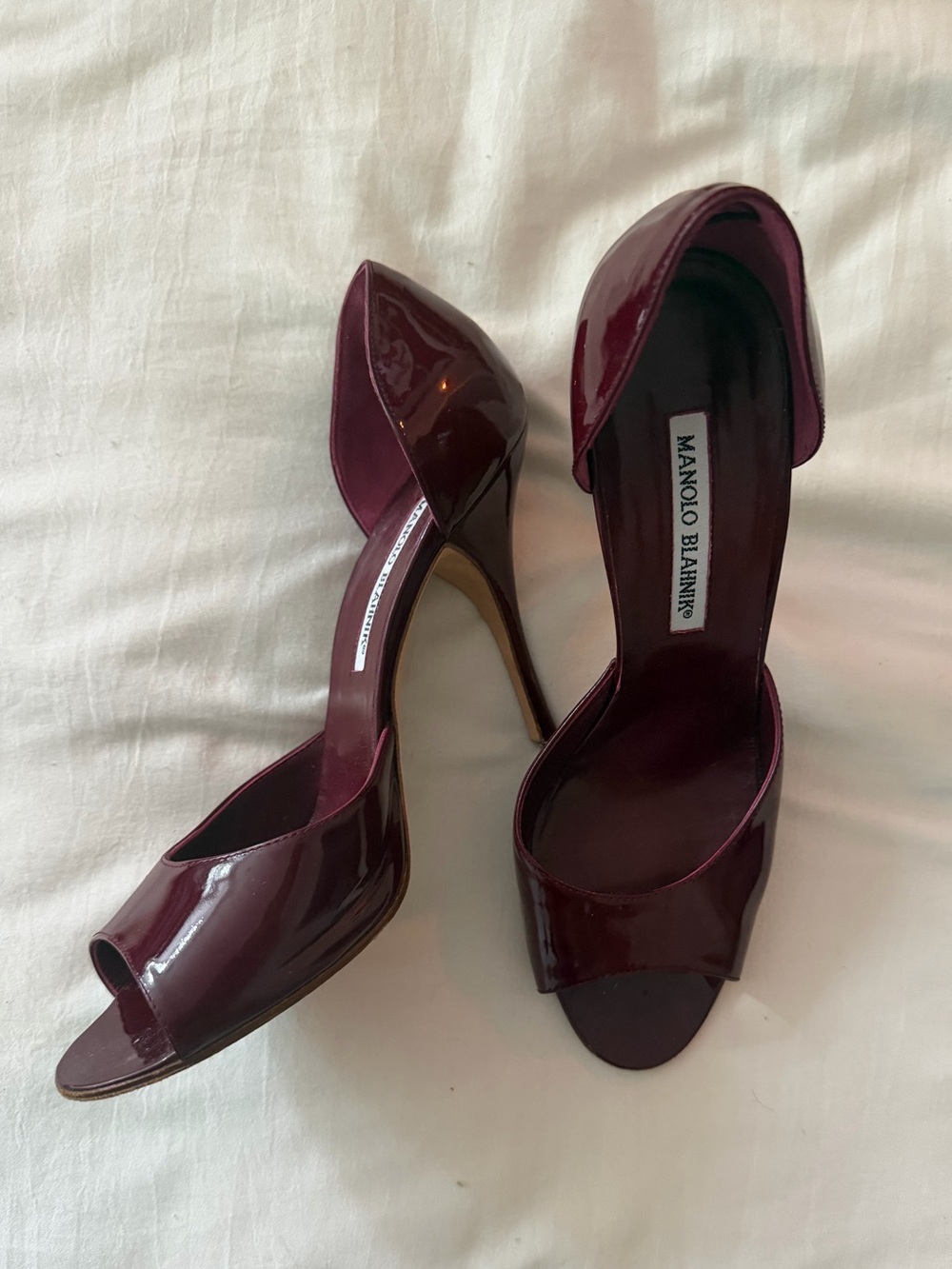 Manolo Blahnik Burgundy Patent Leather Peep-Toe Heels size 8 / EU 38.5